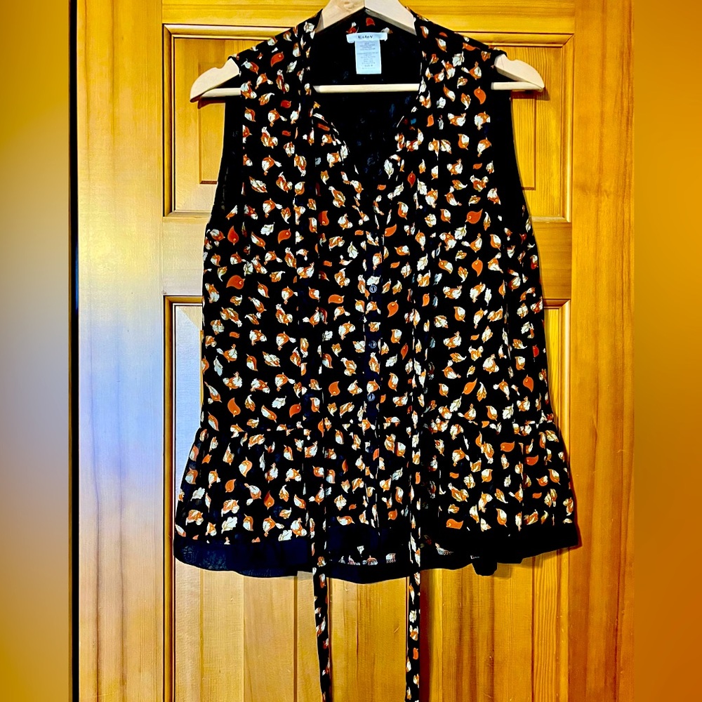 💥 3 for $20💥 Sleeveless Bird Blouse